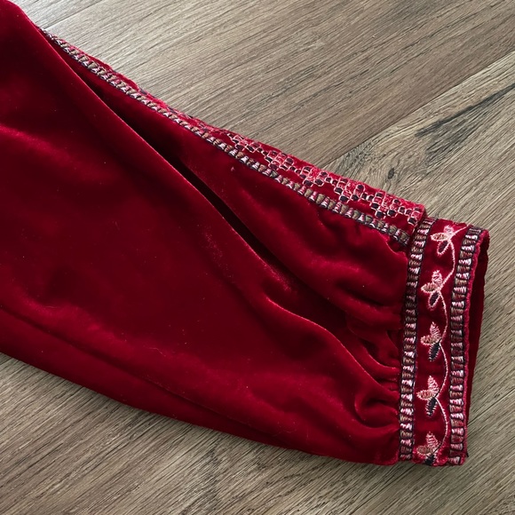 BBWM Woman Velvet Long Sleeve Blouse. - Picture 13 of 15